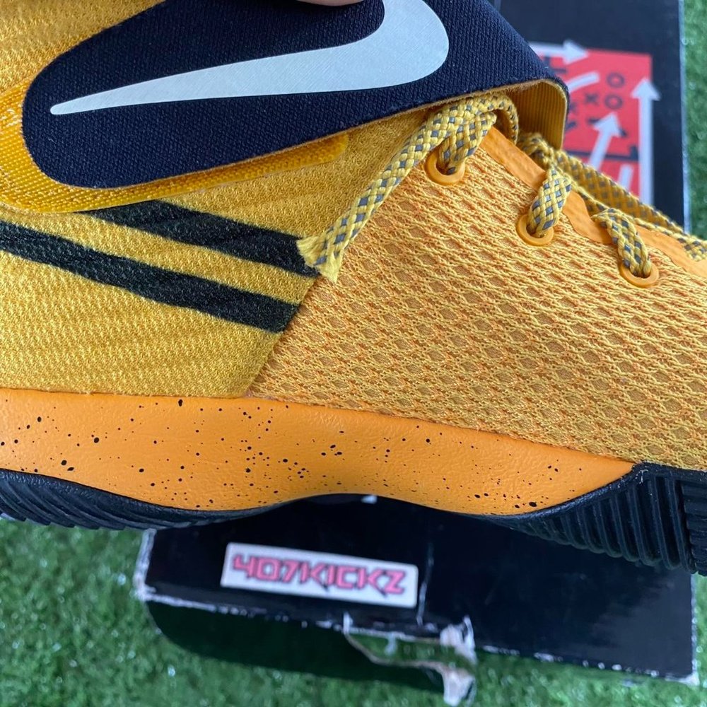2016 NIKE KYRIE 2 'SCHOOL BUS' 🚌 - Picture 7 of 8